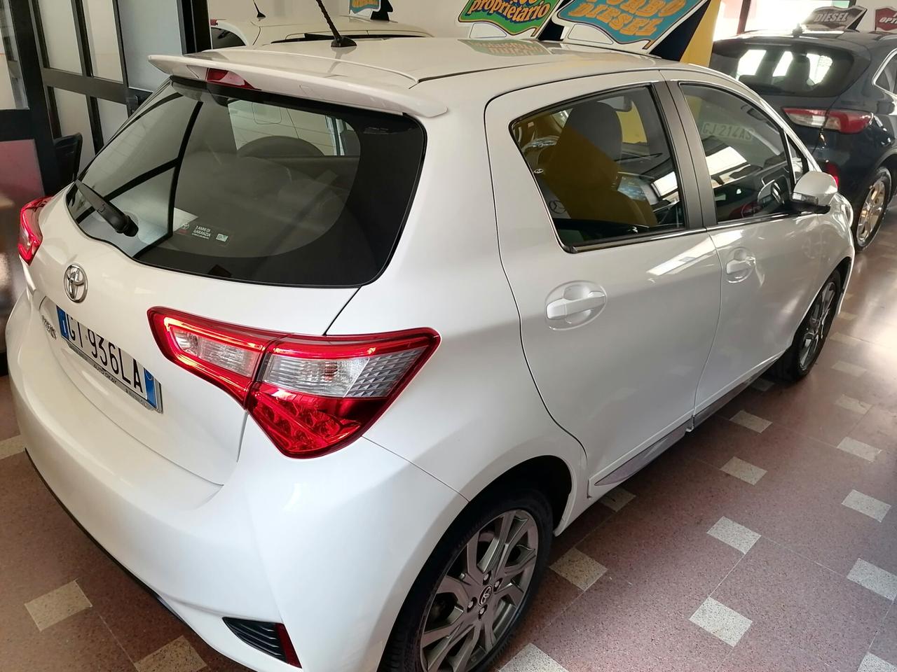 Toyota Yaris 1.4 D 90cv 5 porte LOUNGE 12/2017