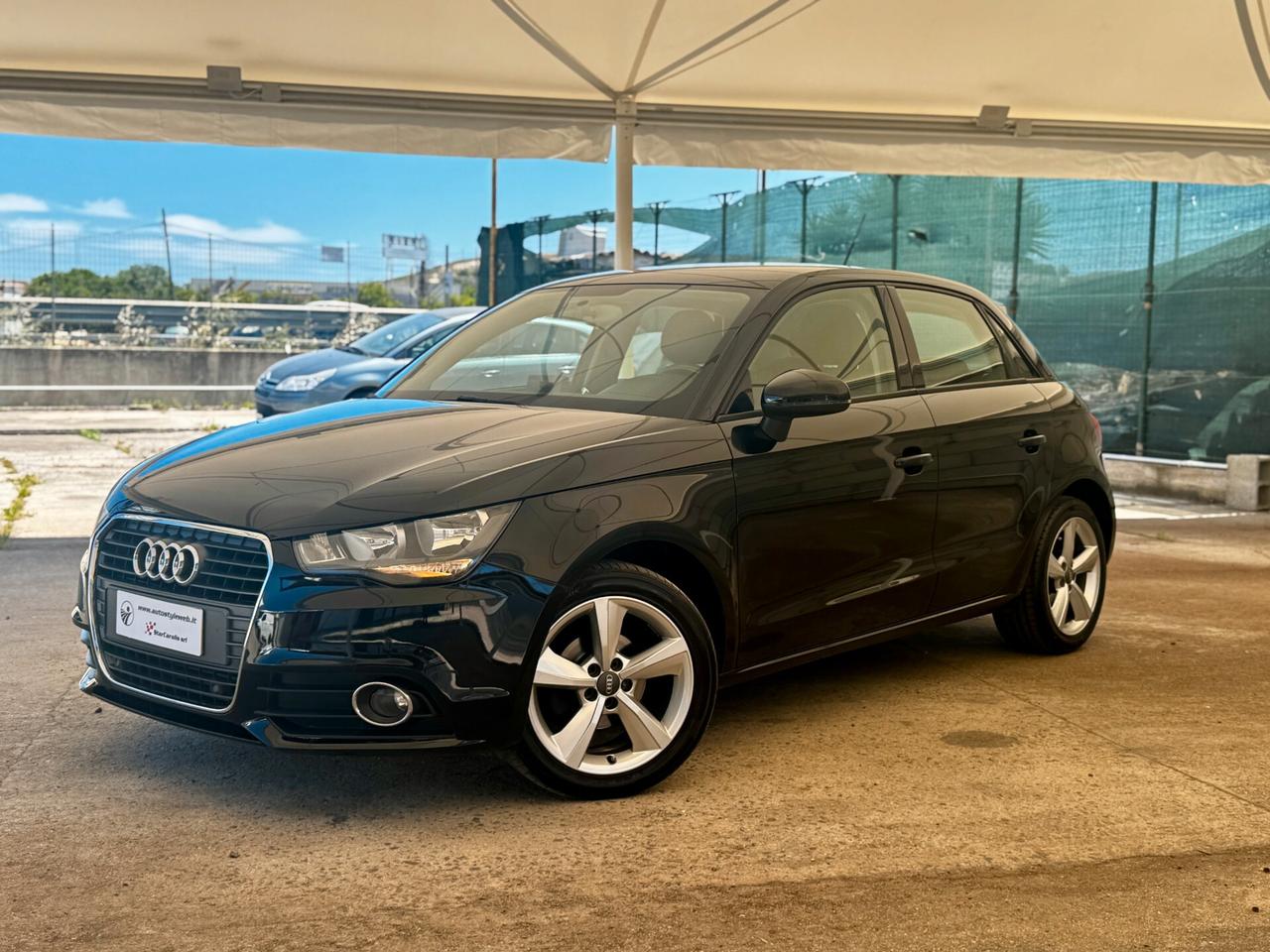 Audi A1 1.6 TDI Attraction 90 cv - 2012