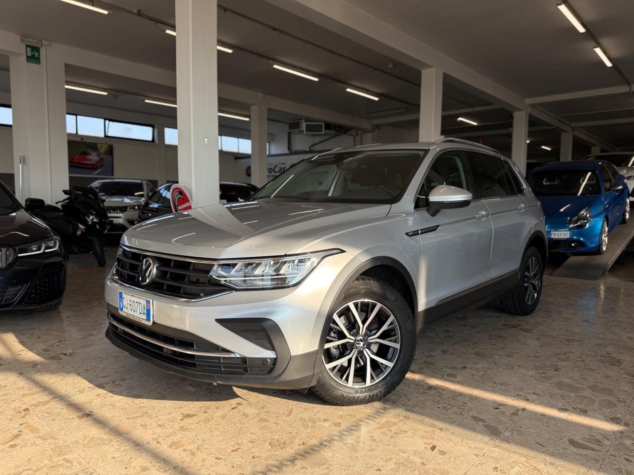 Volkswagen Tiguan 2.0 TDI 150 CV DSG Life 04/2022 EURO 6D