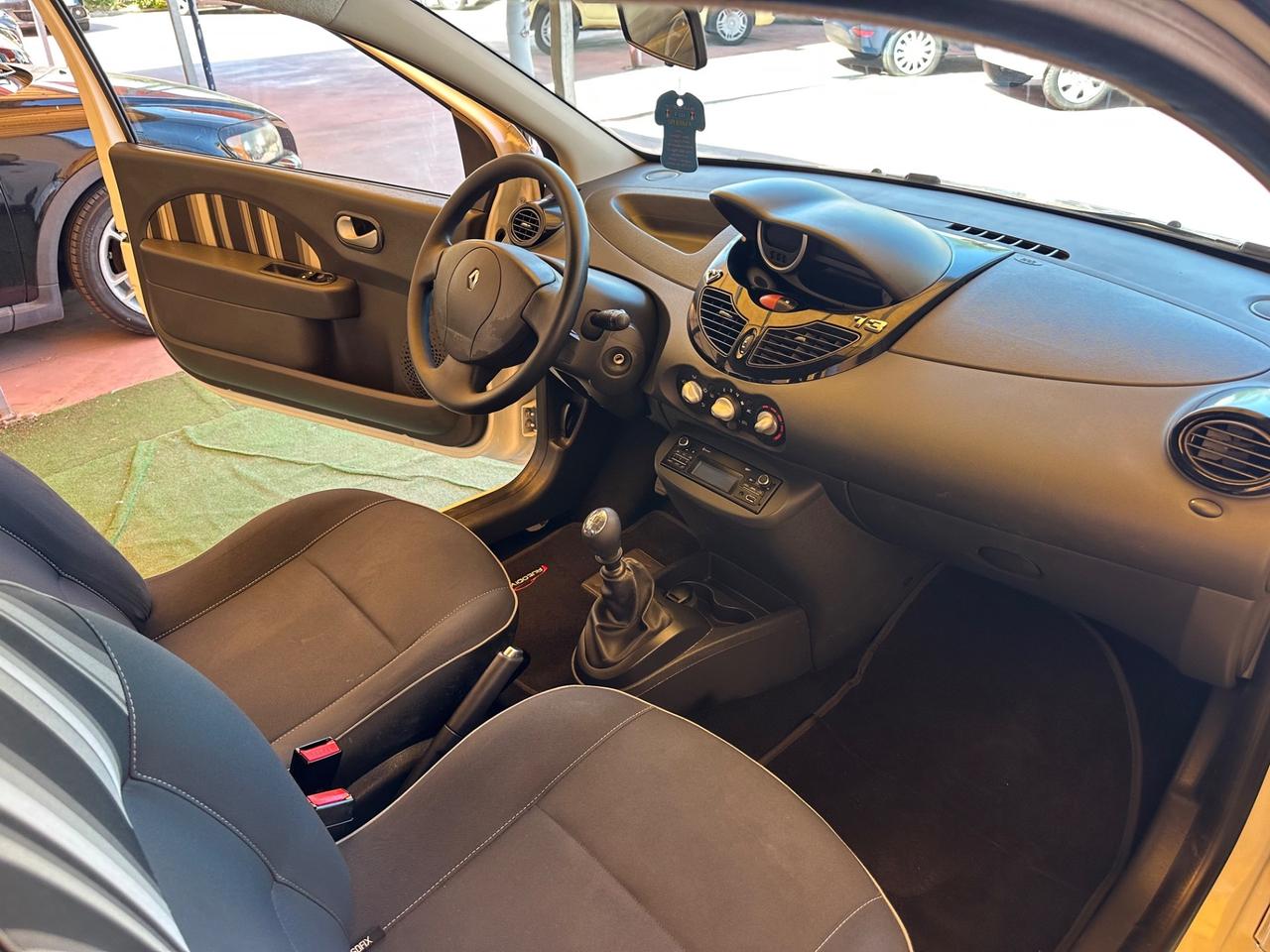 Renault Twingo 1.2 16V Night&Day