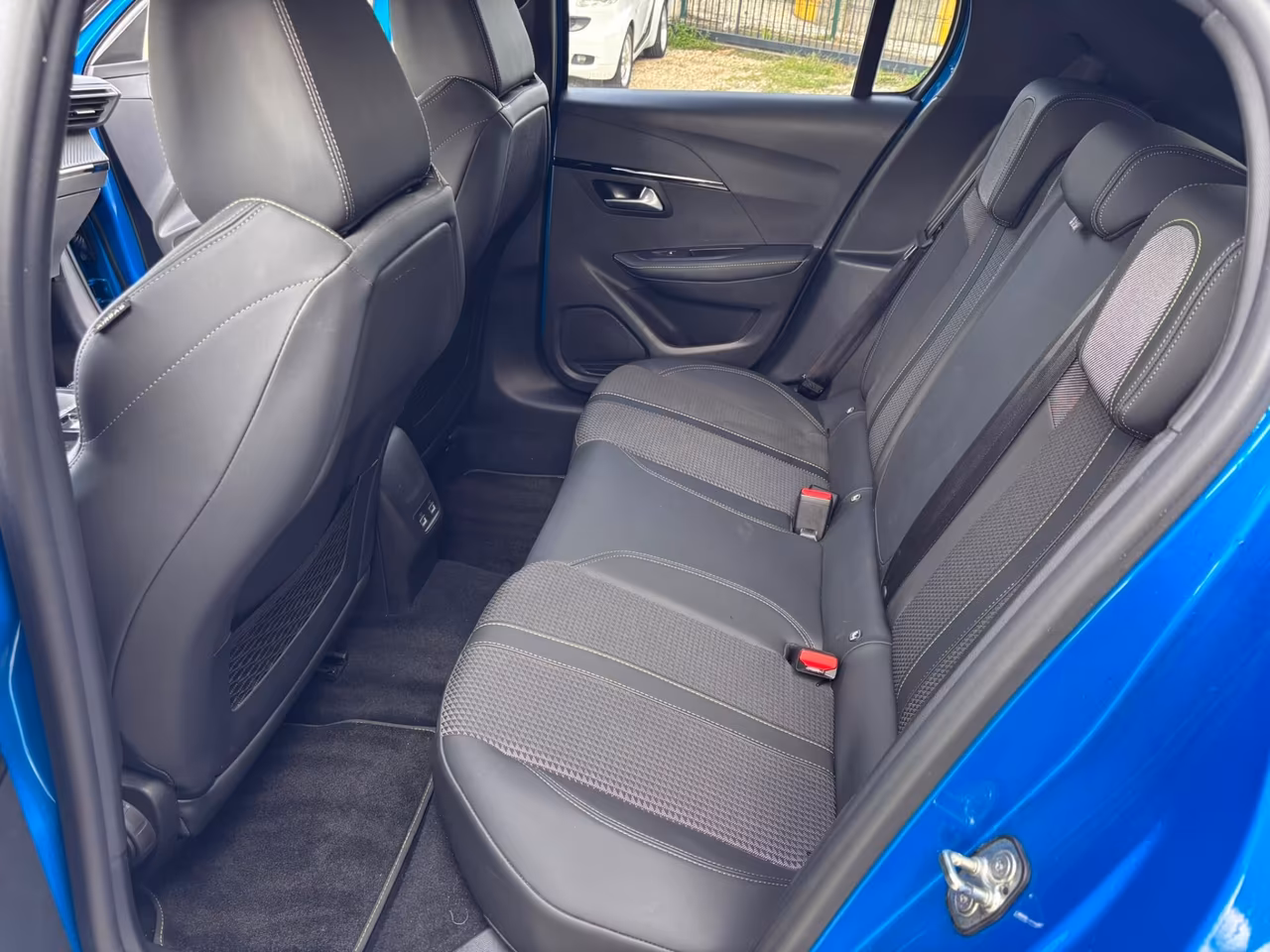 Peugeot 208 BlueHDi 100 Stop&Start 5 porte GT Pack