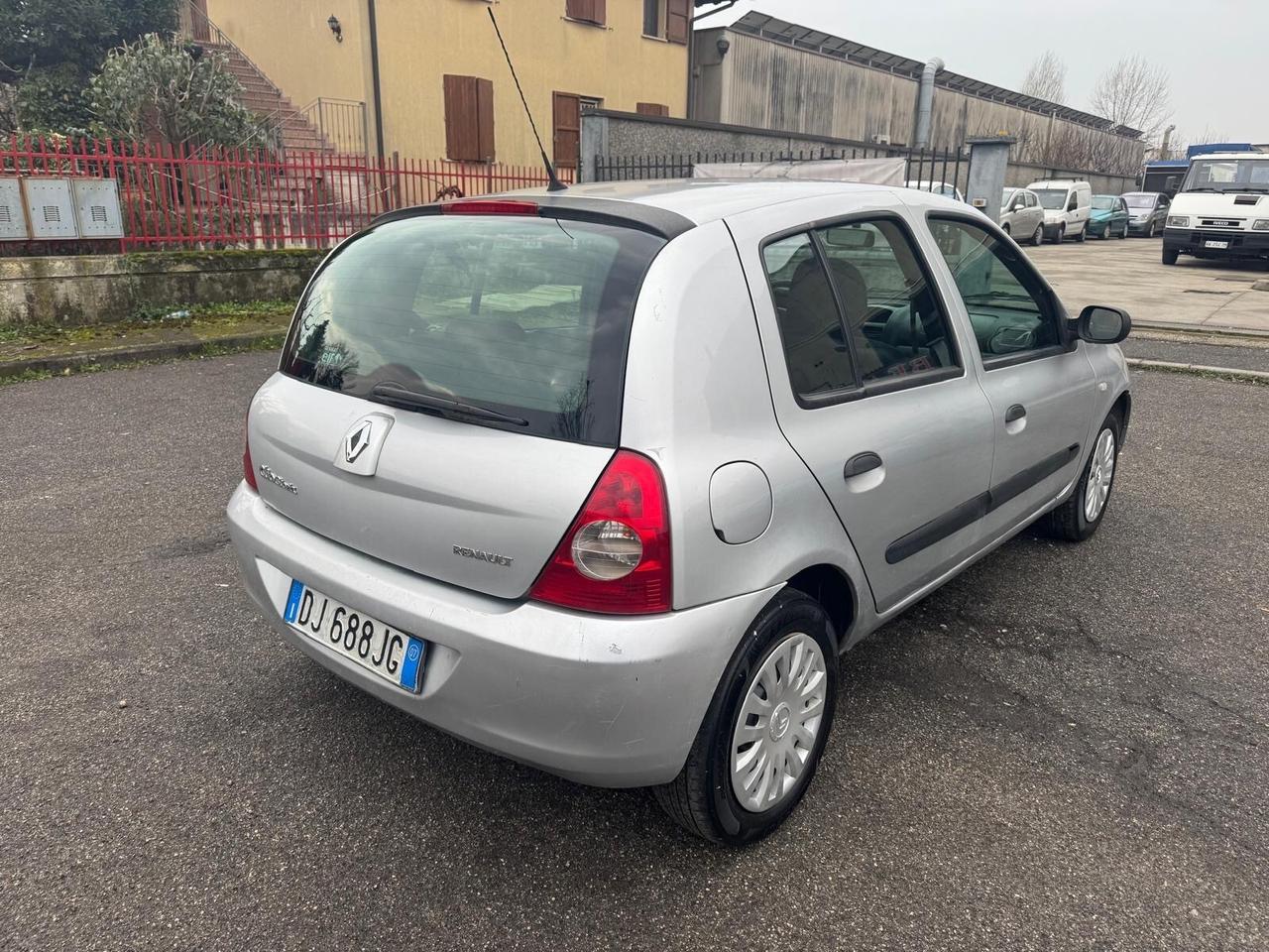 Renault Clio Storia 1.2 5 porte GPL Confort