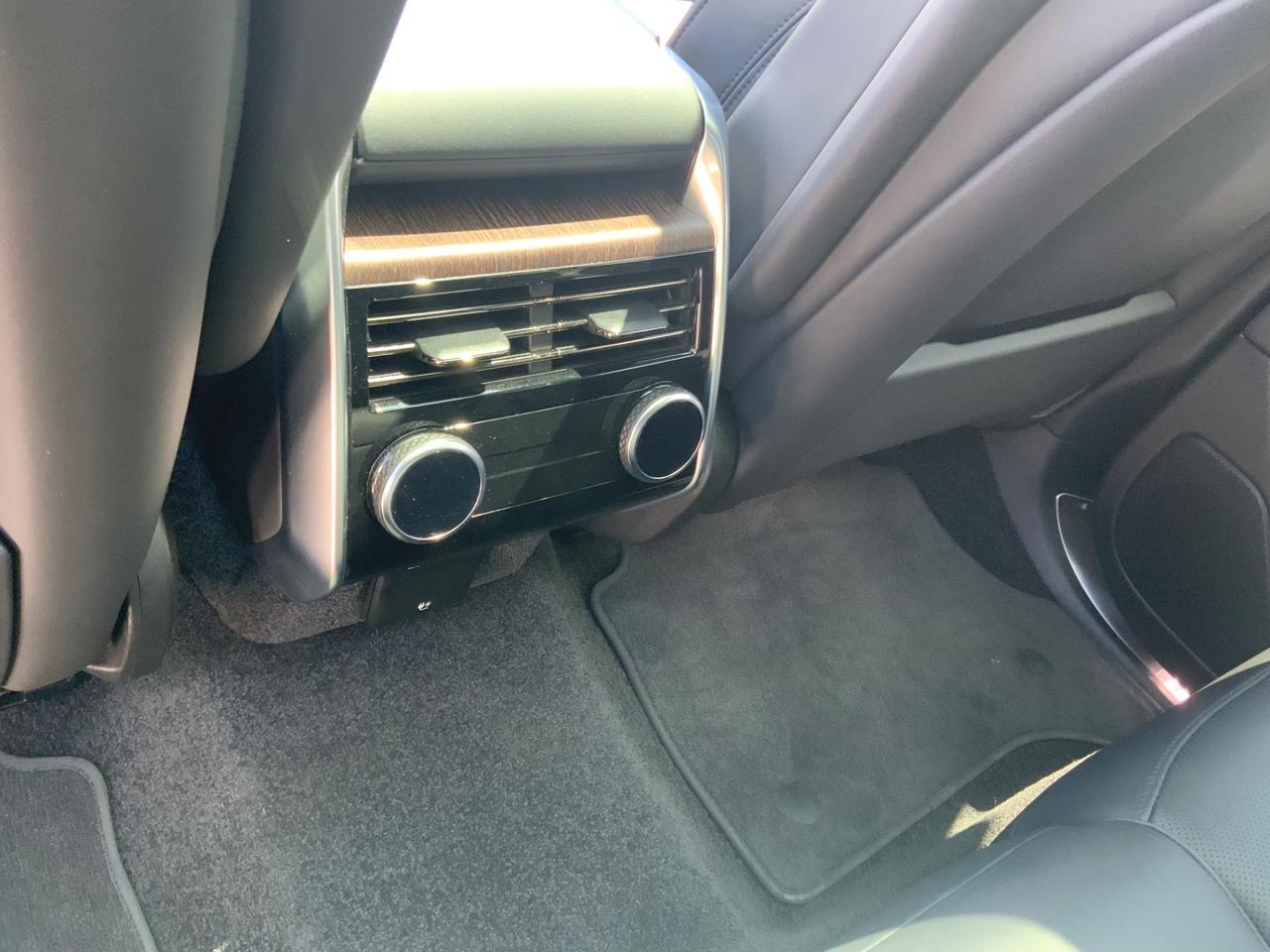 Land Rover Range Rover Range Rover 3.0D l6 350 CV HSE
