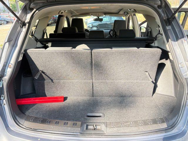 NISSAN Qashqai+2 1.6 16V Visia 7 POSTI BENZINA TETTO PANORAMICO