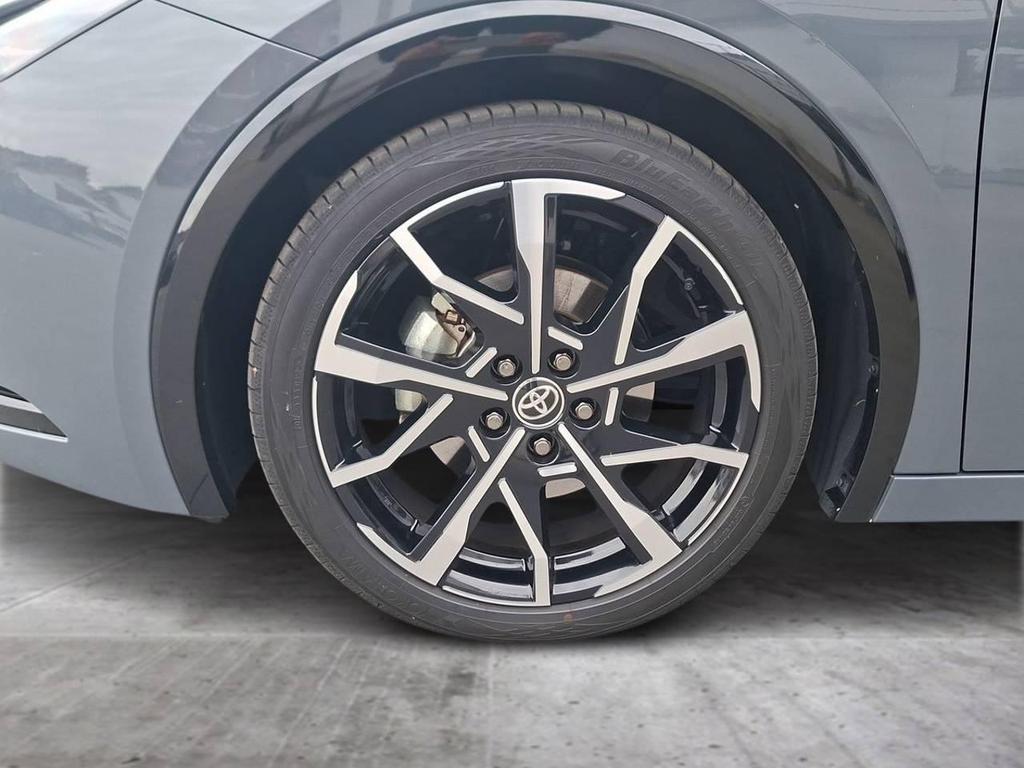 Toyota Prius 2.0 Plug-in Hybrid Lounge E-CVT