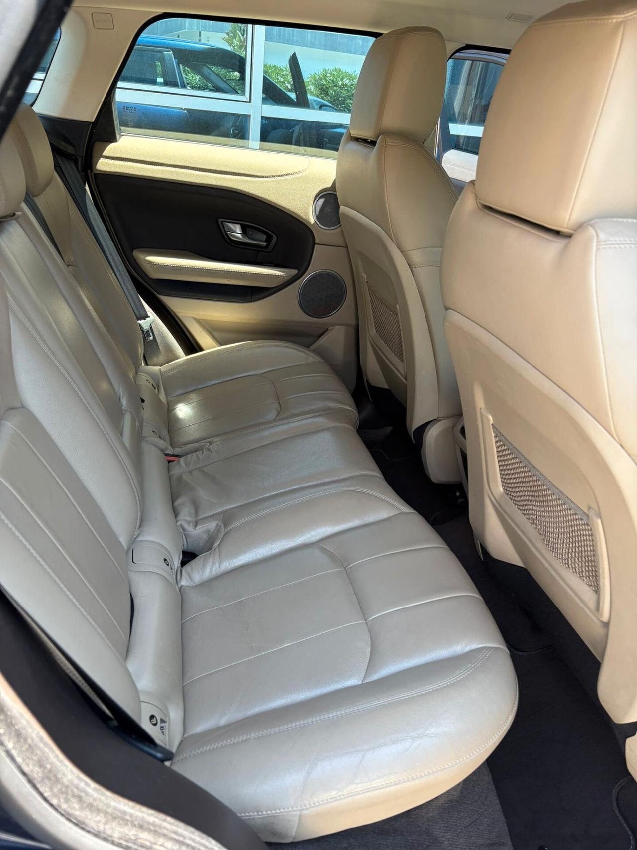 Land Rover Range Evoque 2.0 TD4 150 CV 5p. SE sport utility