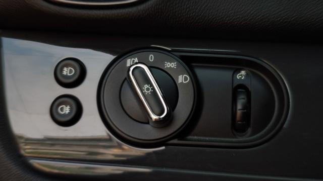 MINI Countryman One Autom LED-APPLE CARPLAY-NAVI-PDC-SED RISC