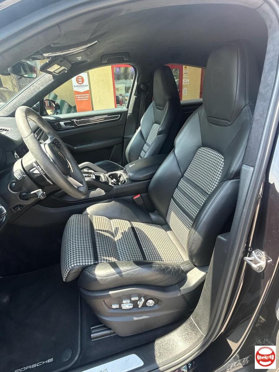 PORSCHE - Cayenne Coupe 3.0 e-hybrid tiptronic