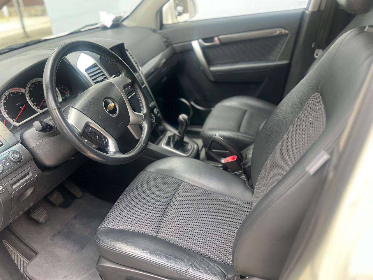 Chevrolet Captiva 2.4 GPL 7 POSTI - GARANZIA 12 MESI