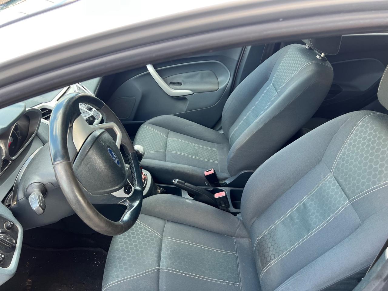 Ford Fiesta 1.4 TDCi Titanium neopatentati