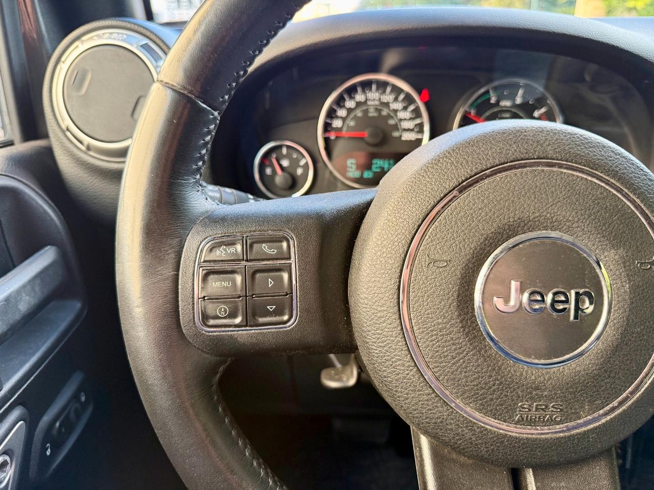 Jeep Wrangler Unlimited 2.8 crd Rubicon auto E6 HARD TOP & SOFT TOP