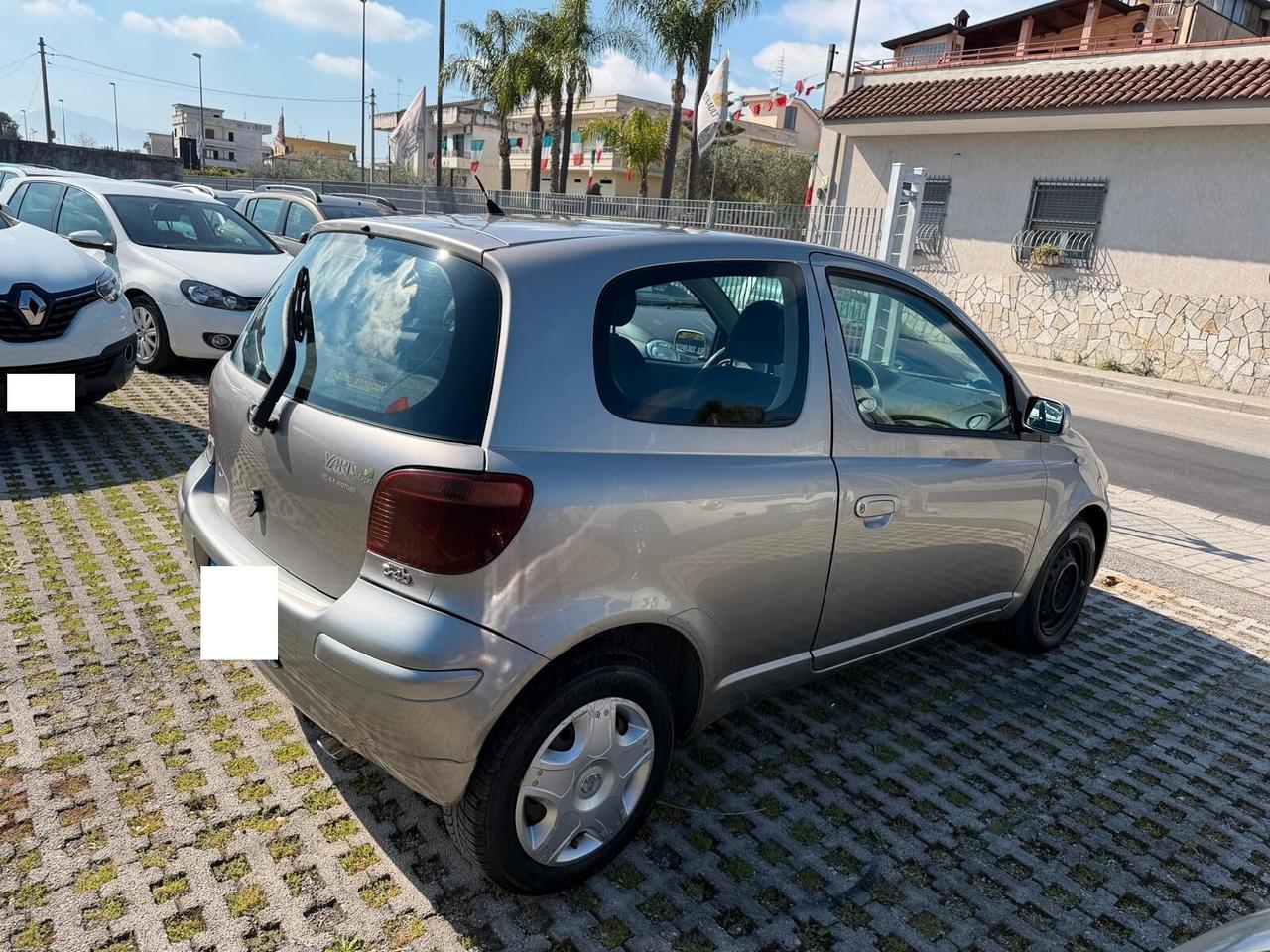 Toyota Yaris 1.4 tdi D-4D cat 3 porte Sol-2005