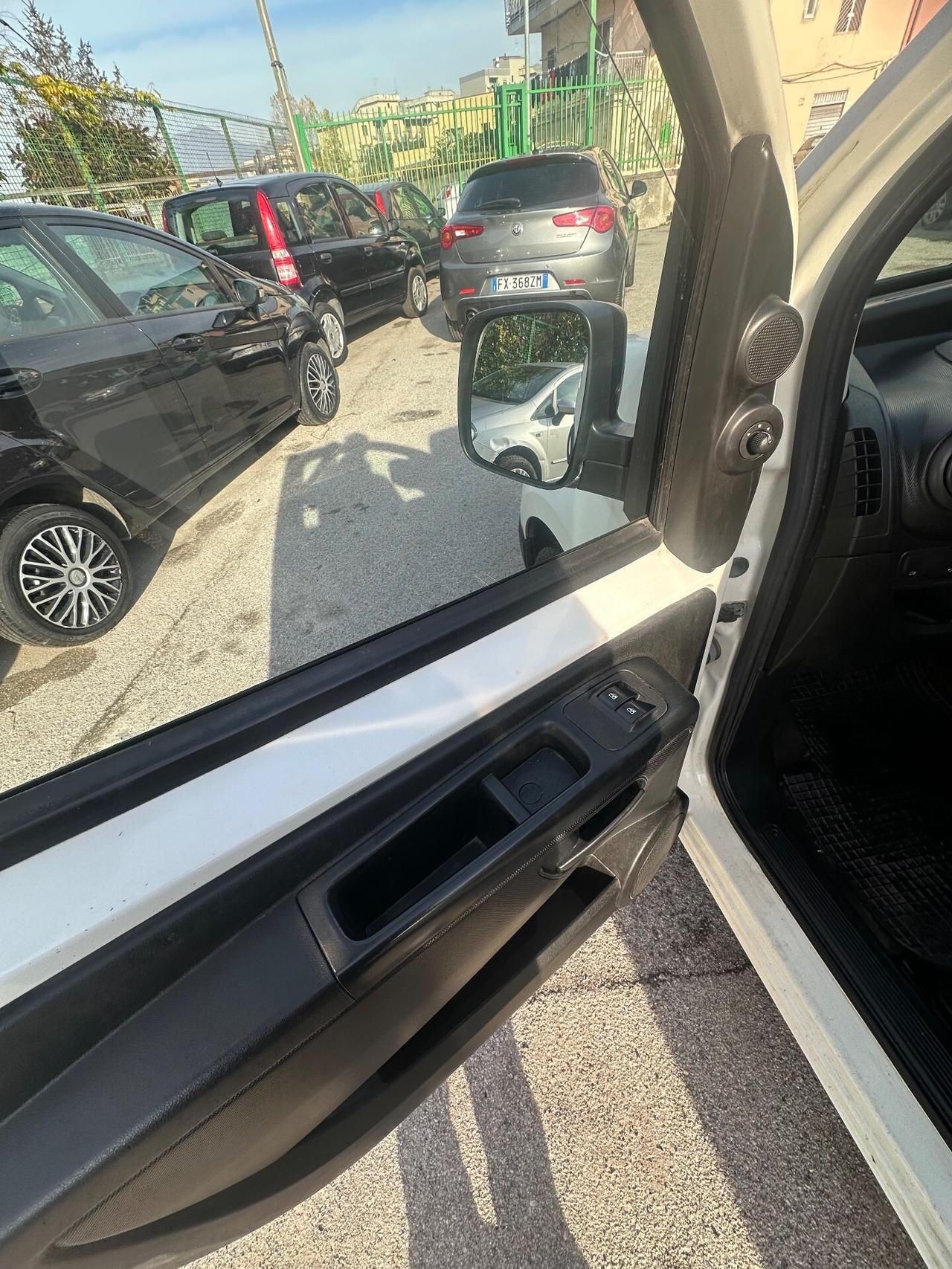 Citroen Nemo 1.4 HDi 70CV