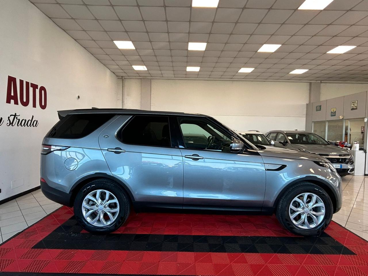 Land Rover Discovery 2.0 SD4 240 CV SE 7 POSTI