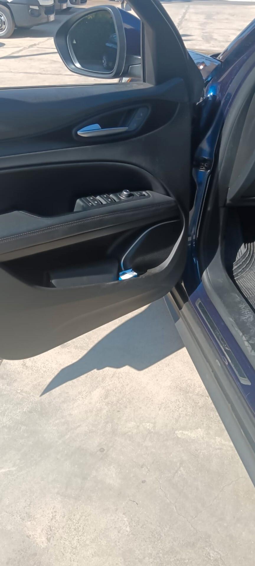 Alfa Romeo Stelvio 2.2 Turbodiesel 180 CV AT8 RWD Business