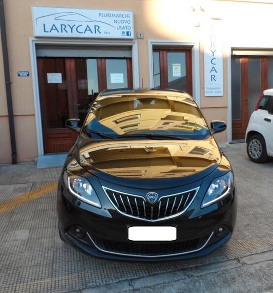 Lancia Ypsilon 1.0 FireFly 70 CV Hybrid Gold