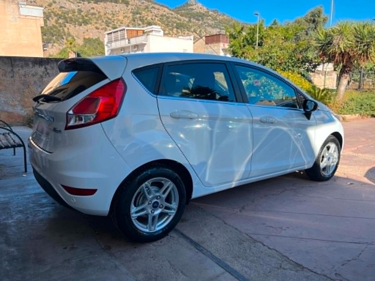 FORD FIESTA 1.5TDCI 95CV DIESEL 2014 NAVIGATORE FULL
