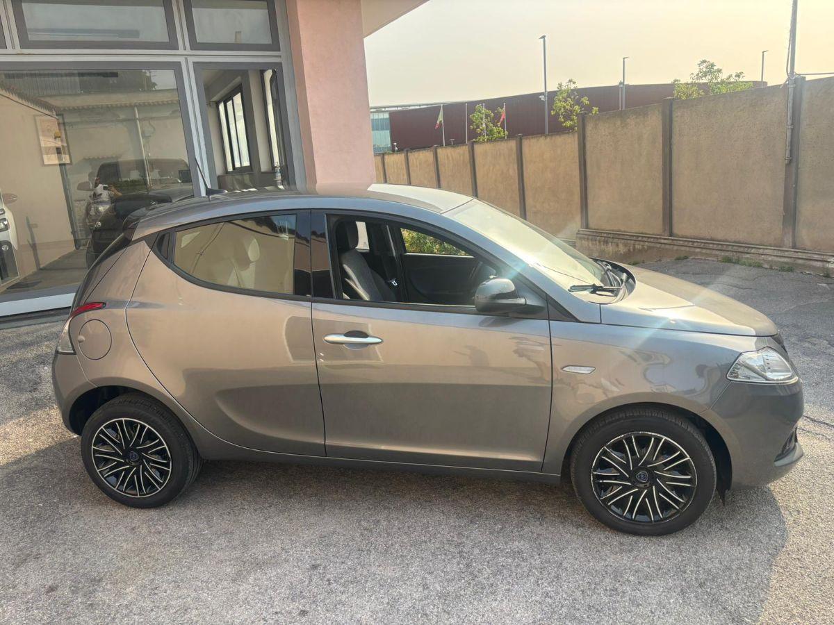 LANCIA Ypsilon 1.0 FireFly 5p.S&S Hybrid Oro