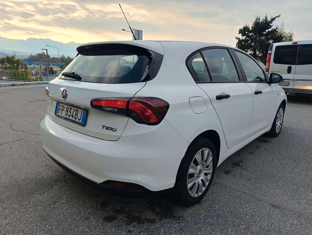 Fiat Tipo 1.4 T-Jet 120CV GPL 5 porte Easy