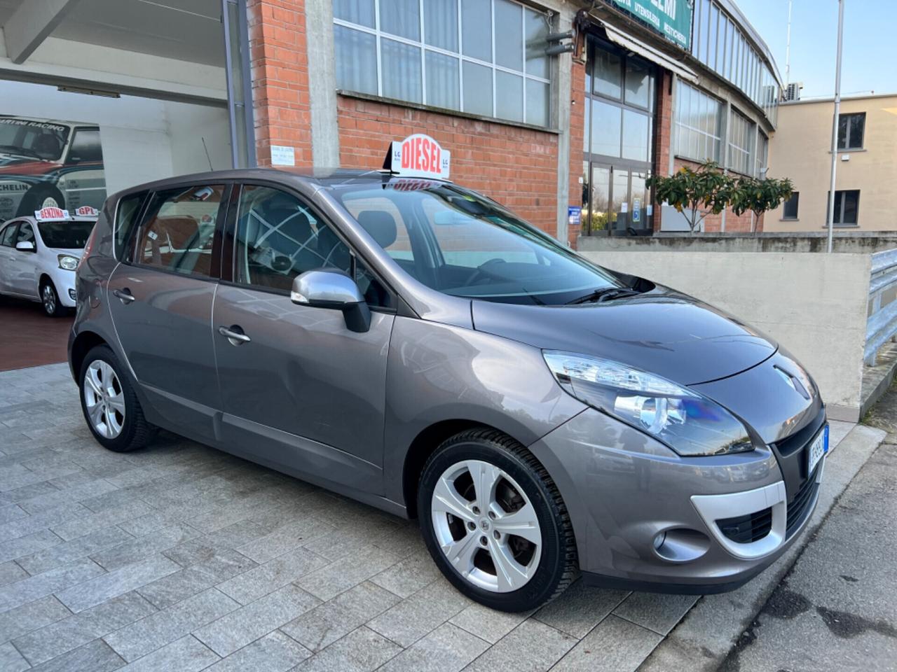 Renault Scenic Scénic 1.5 dCi 110CV EDC Luxe