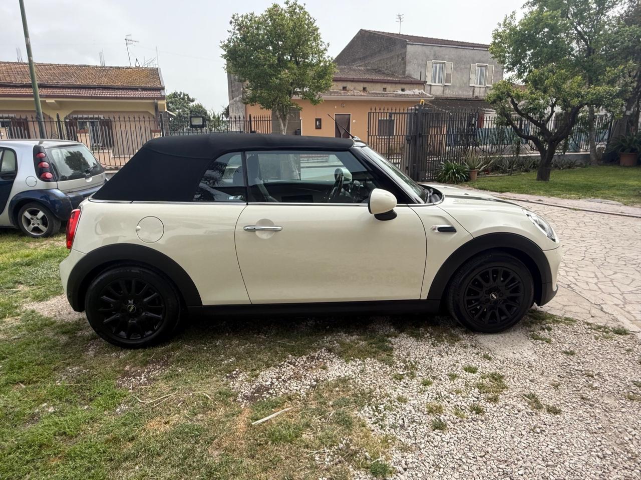 Mini 1.5 Cooper D Cabrio