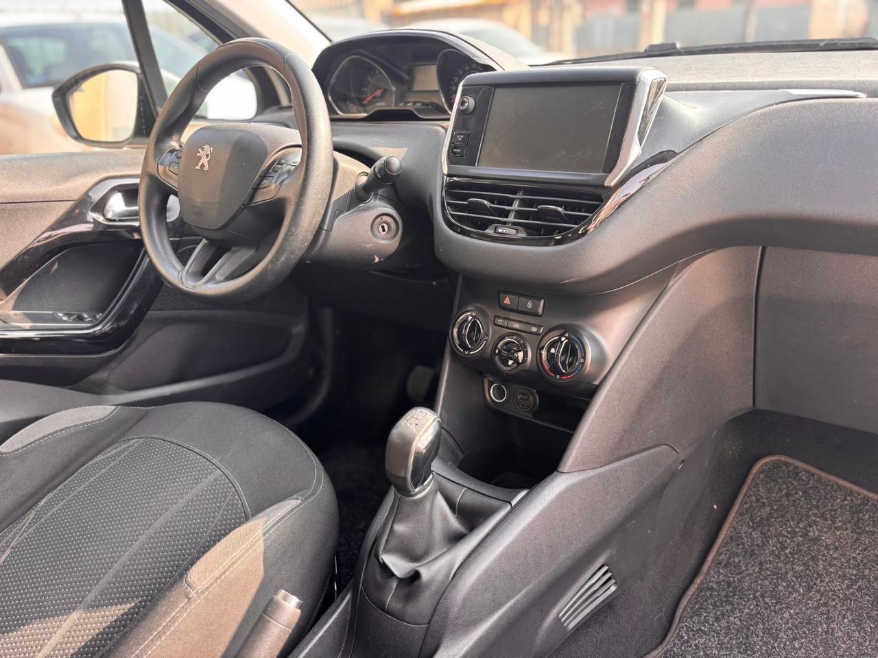 Peugeot 208 1.2 VTi 82 CV 5 porte Allure