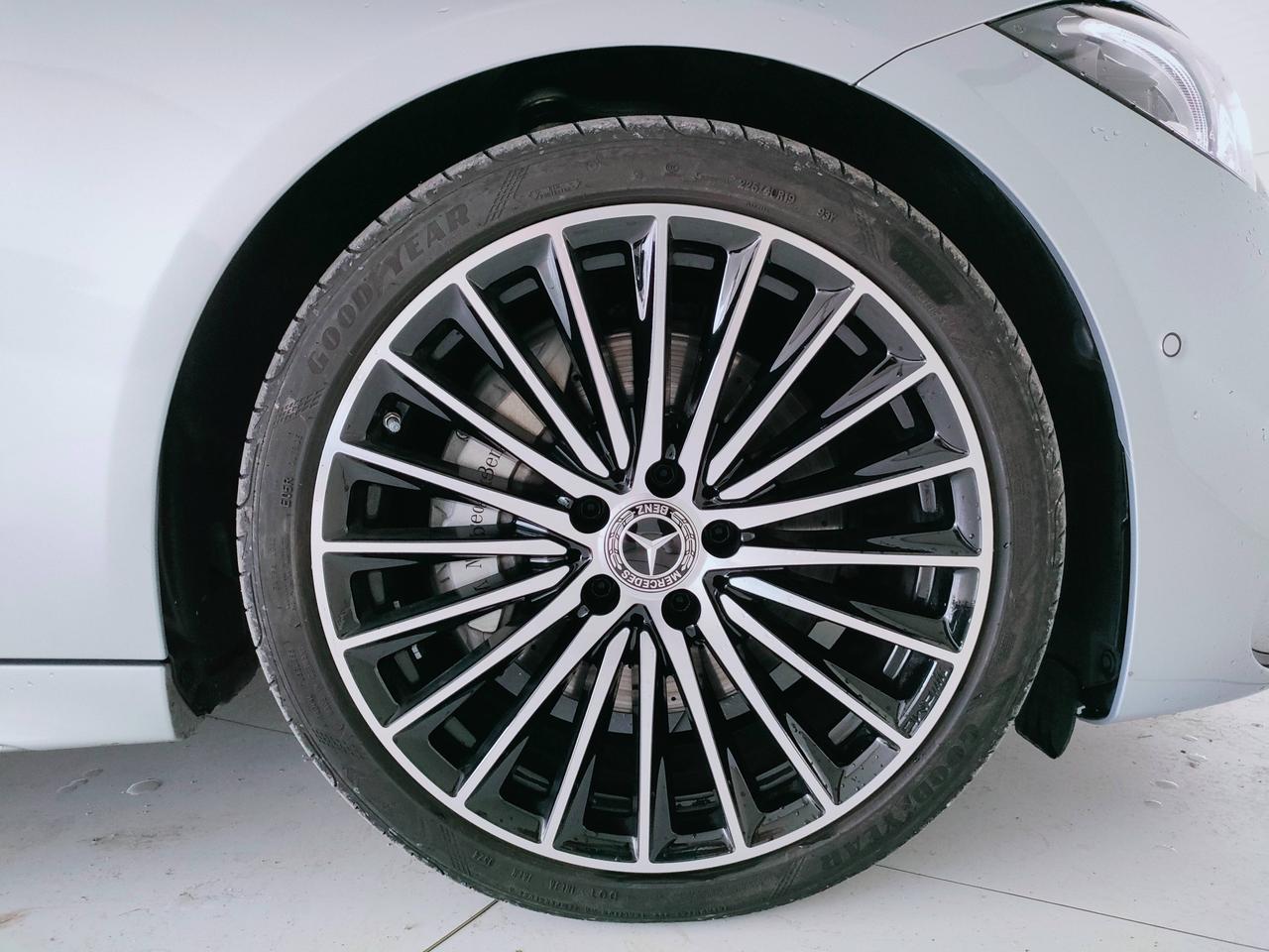 Mercedes-Benz Classe C-S206 SW 2021 - C SW 220 d mhev AMG Line Advanced Plus 4matic 200cv auto