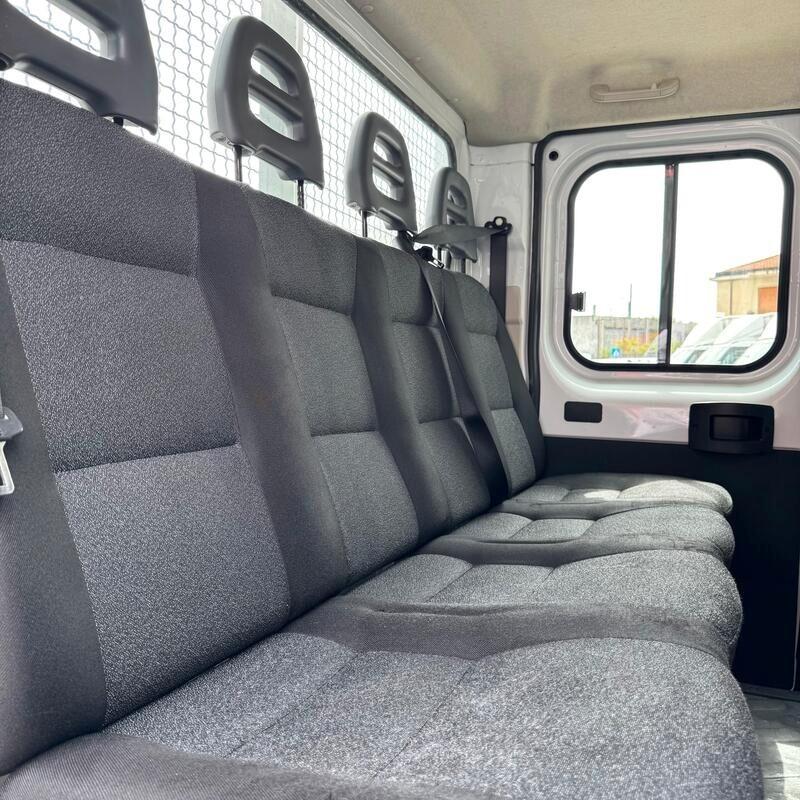FIAT DUCATO MAXI 2.3 CASSONE FISSO 7 POSTI Gancio Traino