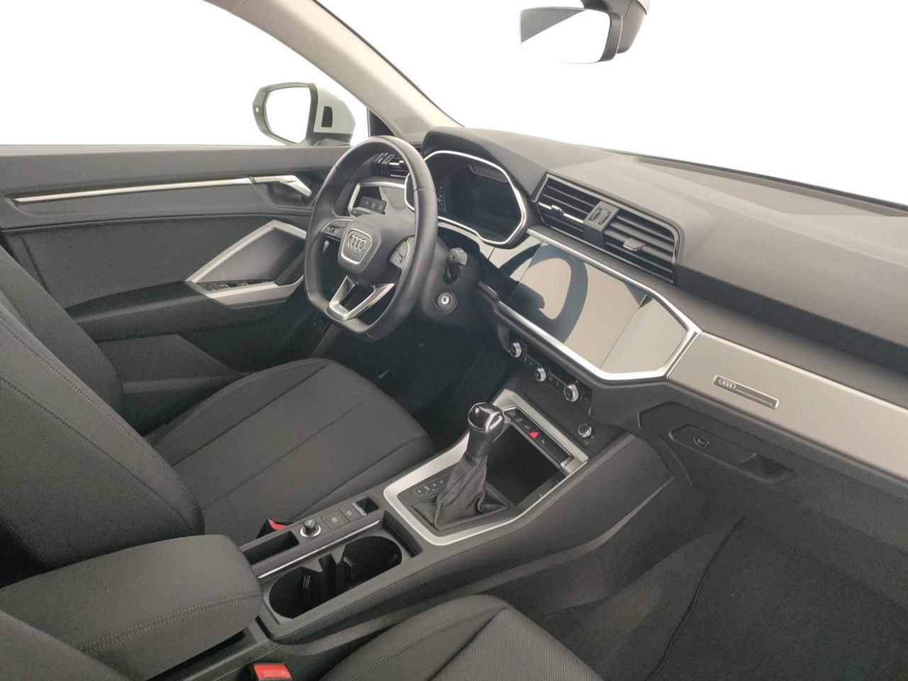 Audi Q3 sportback 45 1.4 tfsi e business plus s-tronic