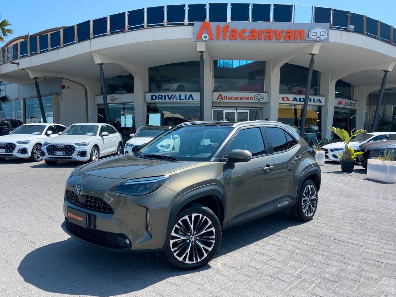 Toyota Yaris Cross 1.5h Lounge fwd 116cv e-cvt