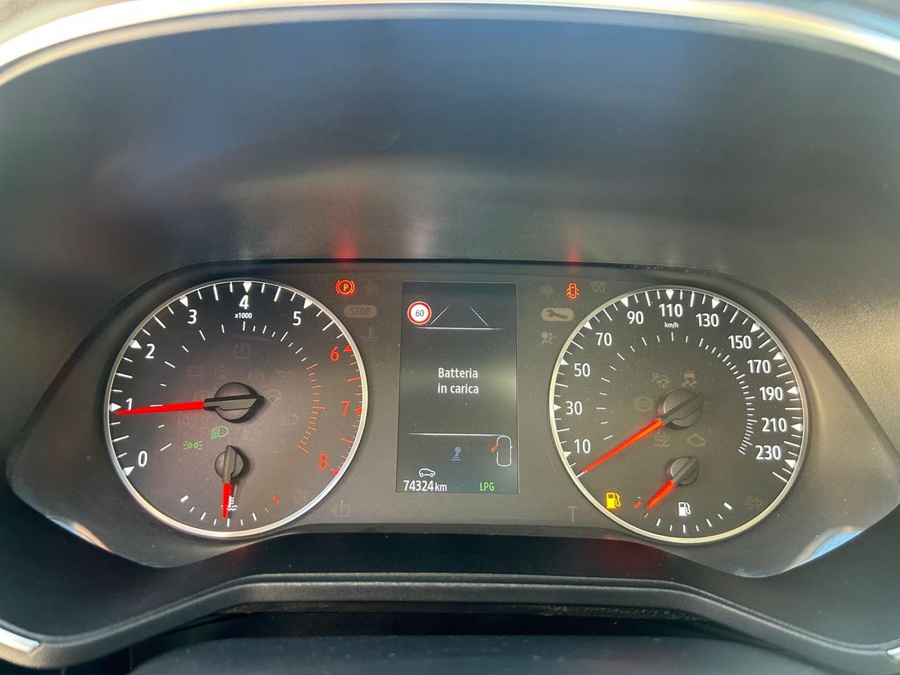 Renault Clio TCe 100 CV GPL Zen-2021 LED/17"/NAVI