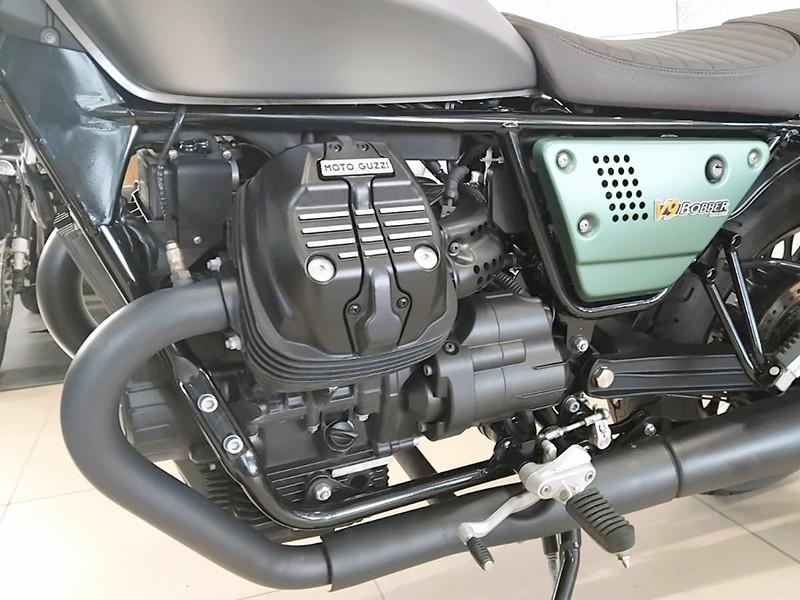 Moto Guzzi V9 Bobber Centenario