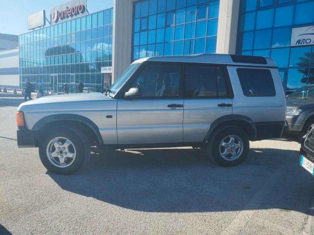 Land Rover Discovery 2.5 Td5 5p. Autocarro Luxury