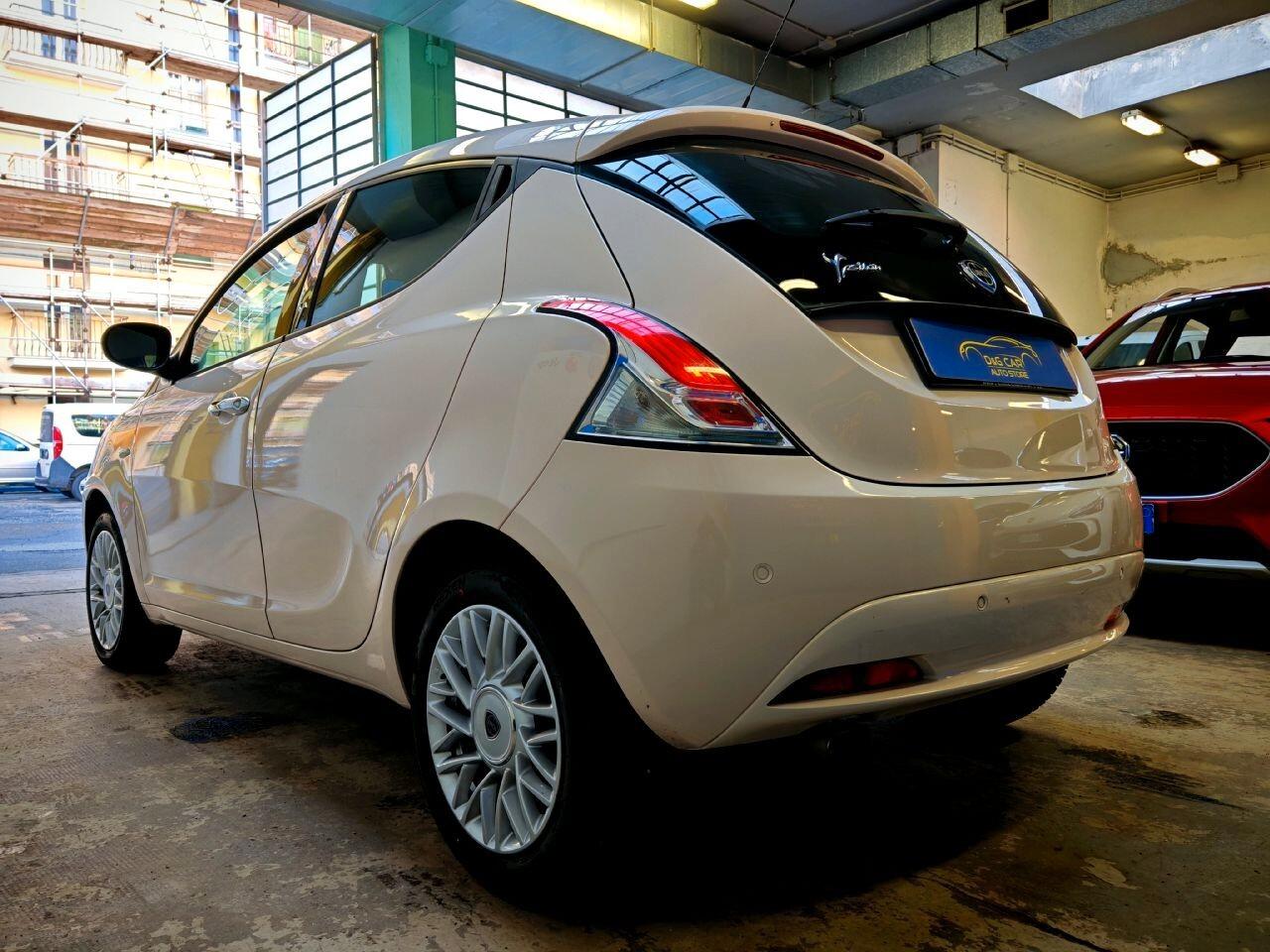 Lancia Ypsilon 1.2 GPL Gold