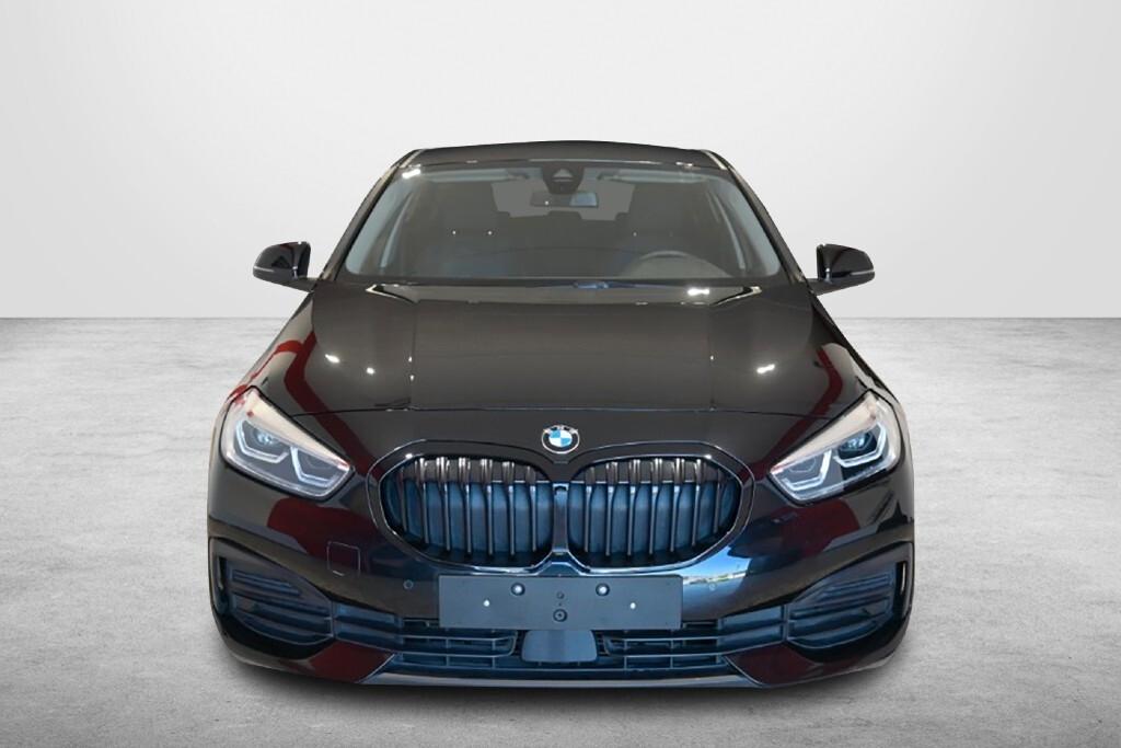 BMW 116D 115CV 6M. BUSINESS ADVANTAGE ( FARI LED - BMW DIGITAL COCKPIT - CRUISE - NAVI - MIRROR - PDC )