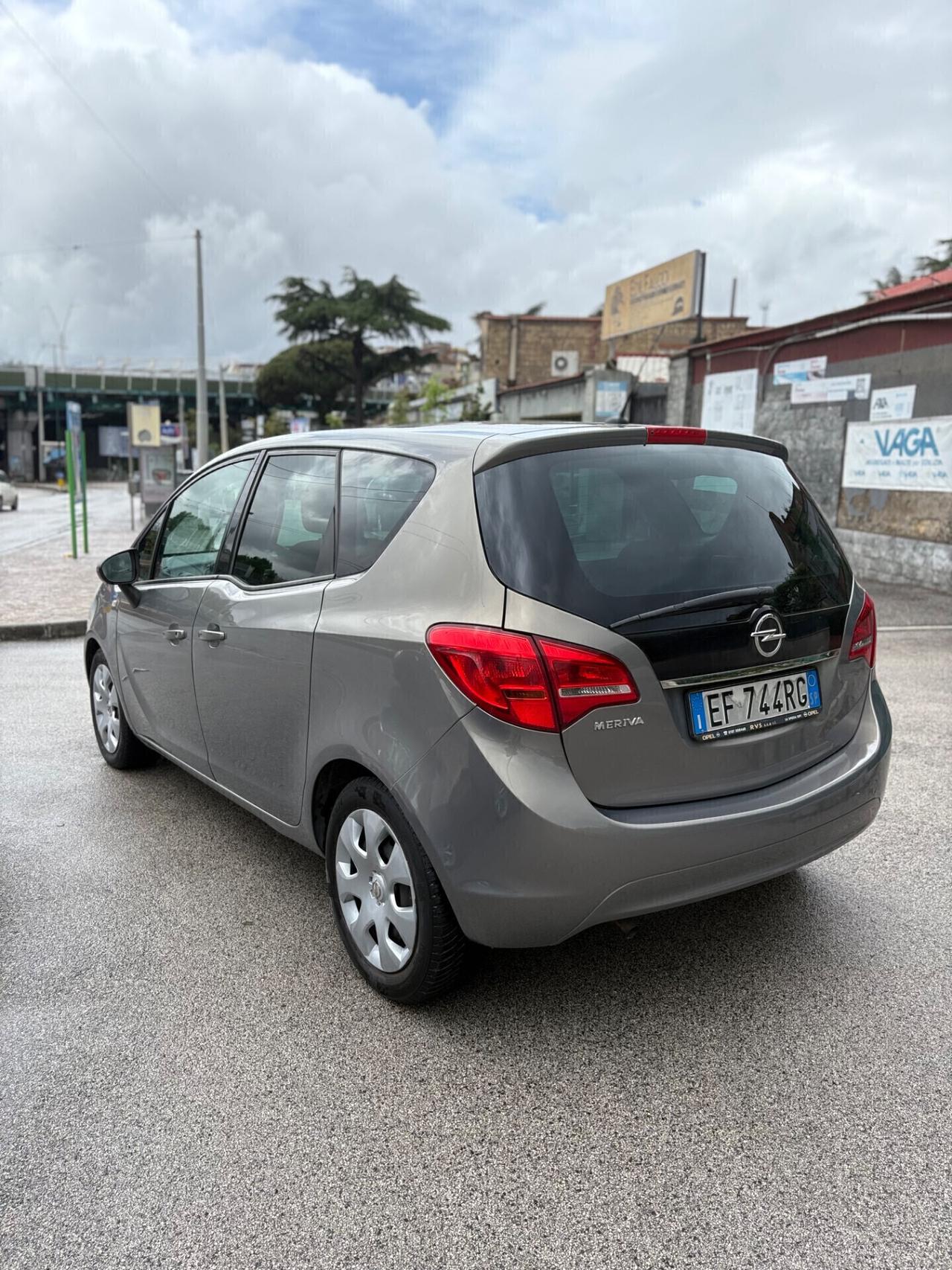 Opel Meriva 1.4 benzina 100CV