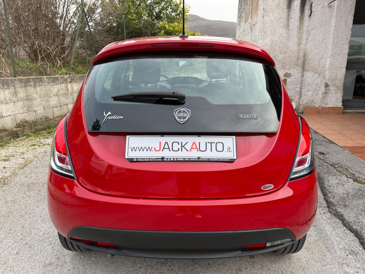 Lancia Ypsilon 1.0 FireFly 5 porte S&S Hybrid Gold