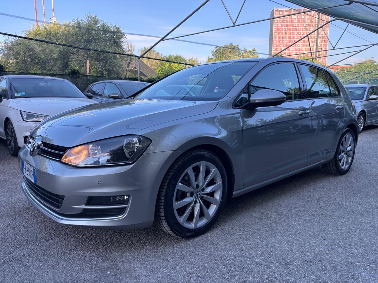 Volkswagen Golf 1.4 TSI 125CV 5p. Highline OK NEOPATENTATI