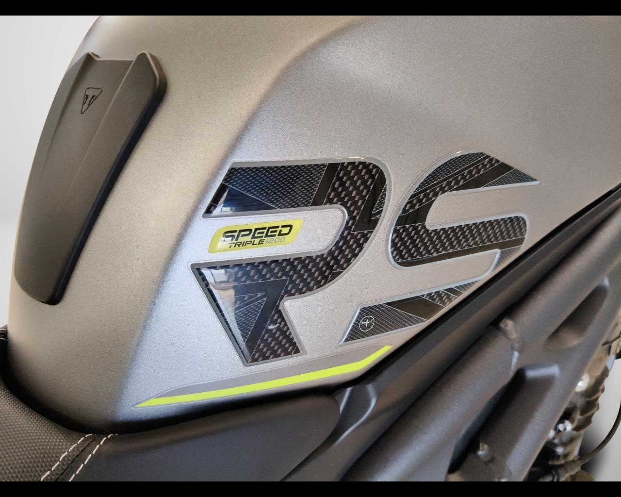 TRIUMPH Speed Triple 1200 - RS
