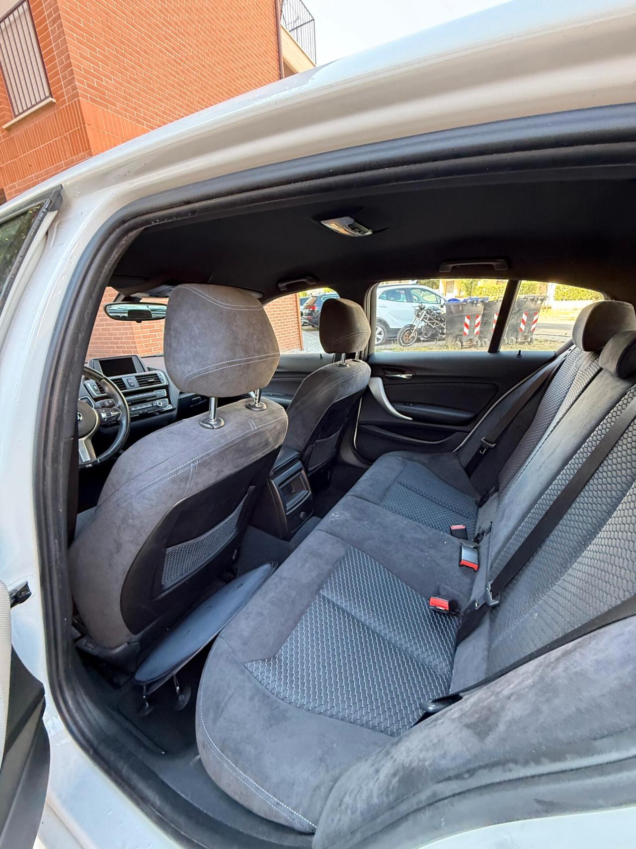 Bmw 116 116d 5p. Urban
