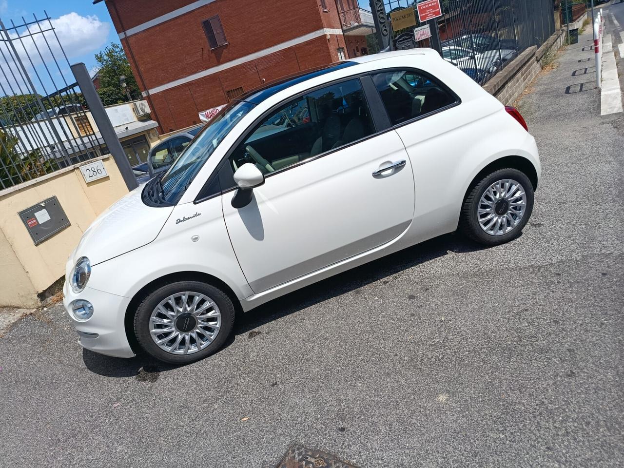 Fiat 500 1.0 Hybrid Dolcevita