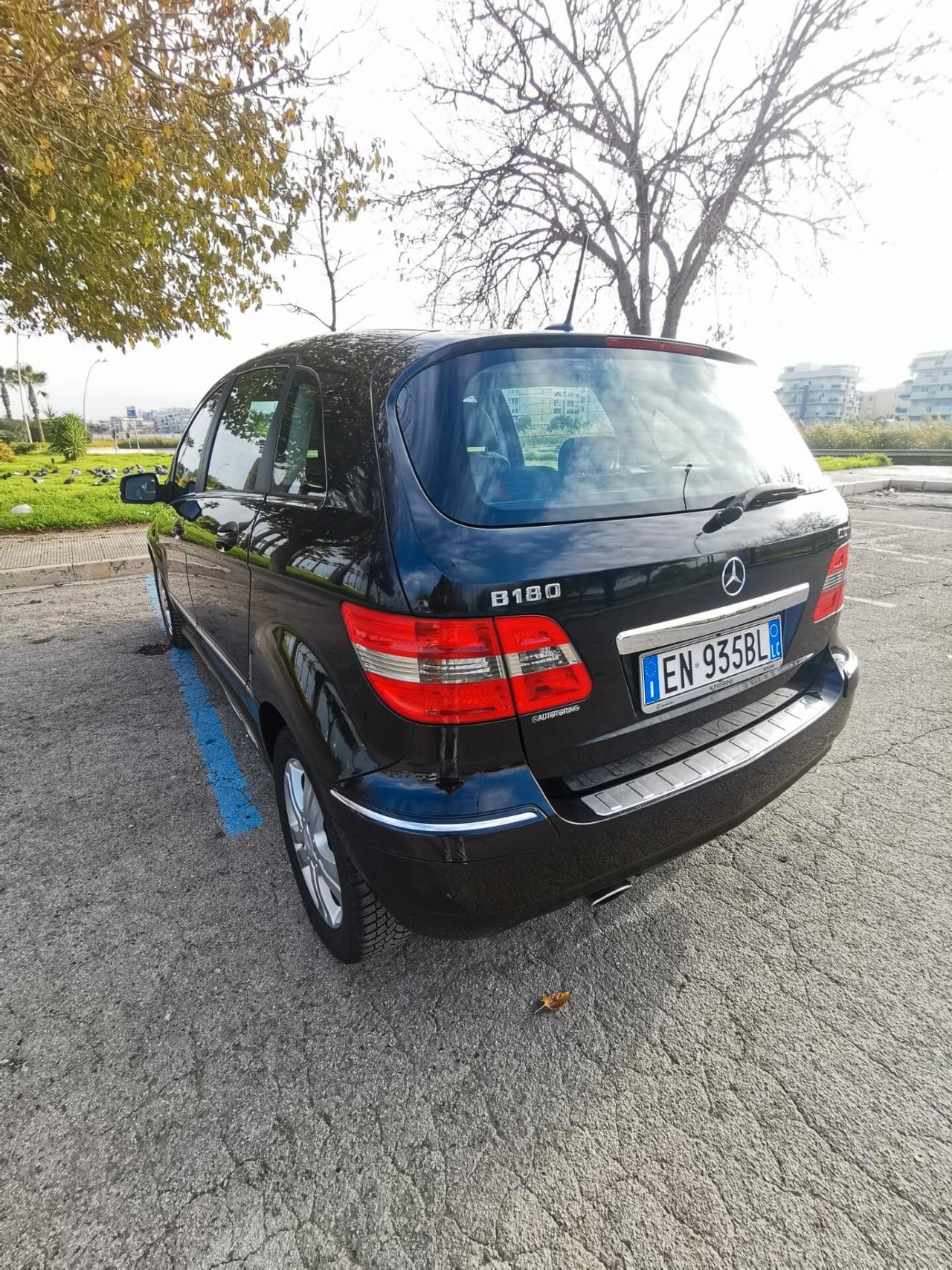 Mercedes-benz B 180 CDI Premium - 2012