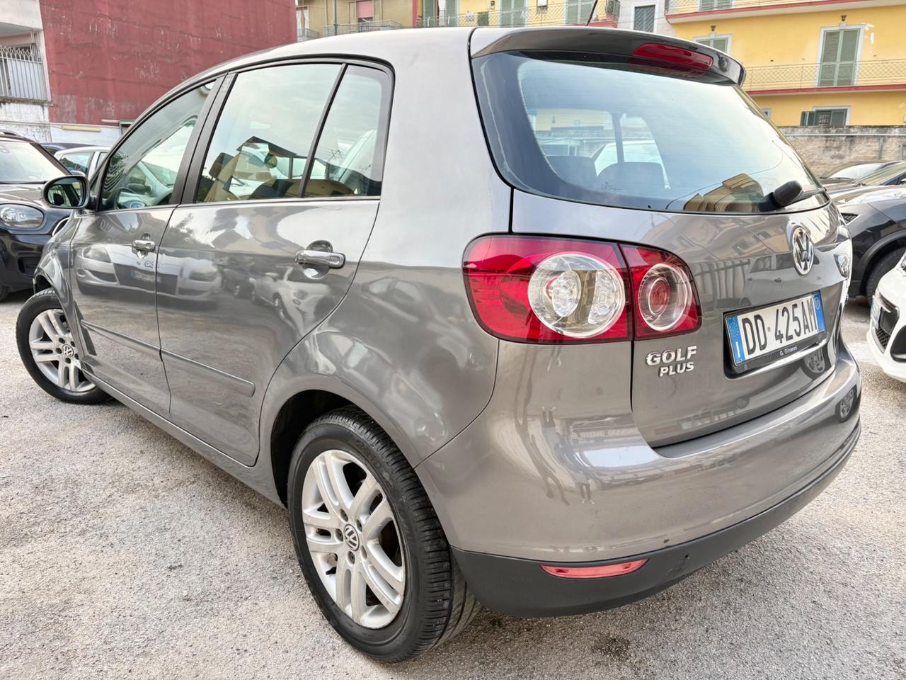 Volkswagen Golf Plus 1.6 benzina 102000km !!
