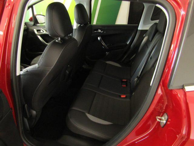PEUGEOT 2008 1.2 110 CV PureTech Turbo Allure