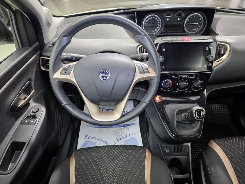 Lancia Ypsilon Ypsilon 1.0 firefly hybrid Alberta Ferretti s&s 70cv