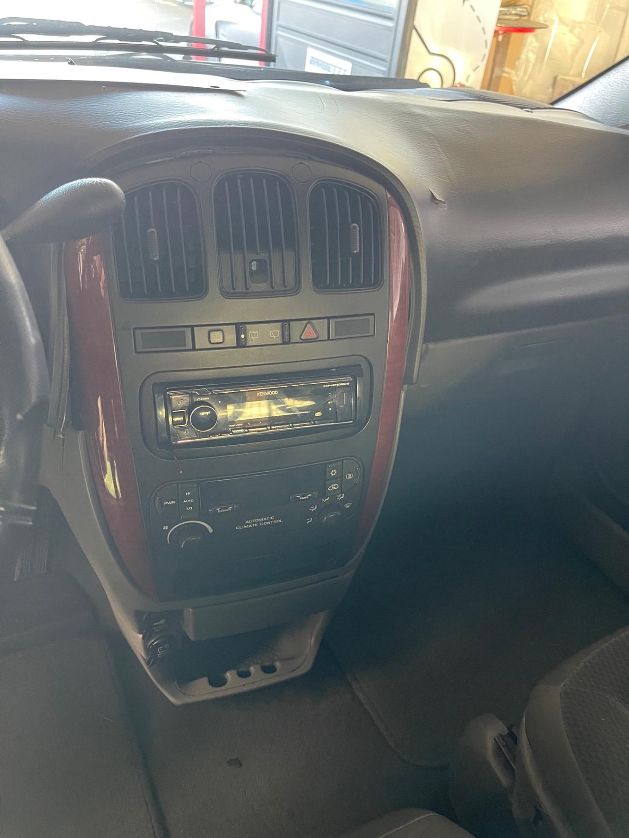 Chrysler Voyager Grand 2.8 CRD Gancio PERMUTE RATE