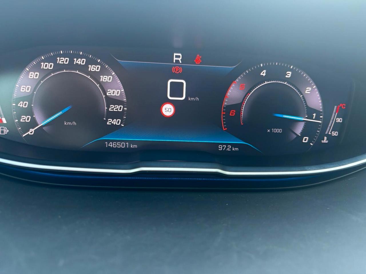 Peugeot 3008 BlueHDi 130 S&S EAT8 Allure