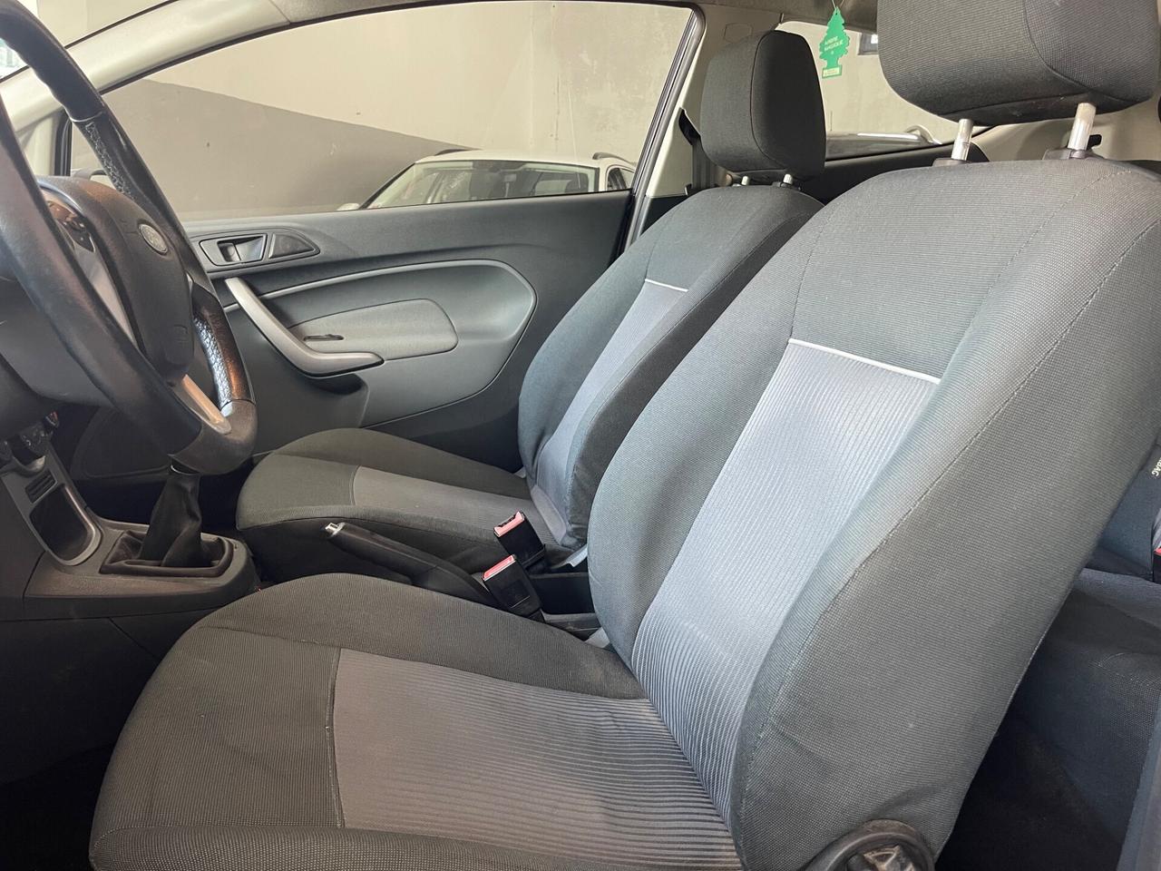 Ford Fiesta 1.4 3 porte Bz.- GPL Titanium