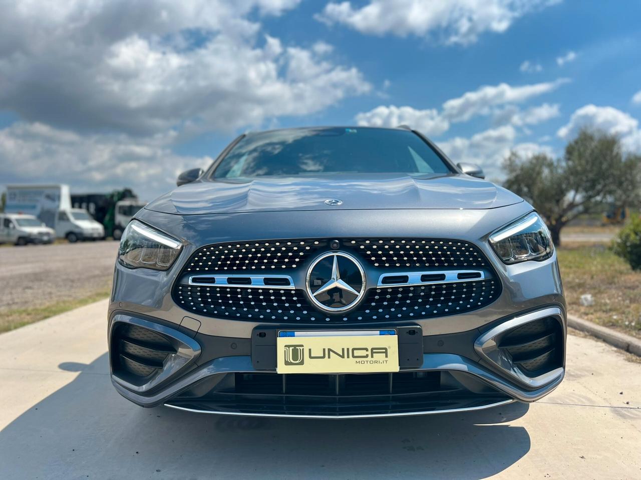 Mercedes-benz GLA 200 d 150cv AMG Premium UNICO PROPRIETARIO IVA ESPOSTA
