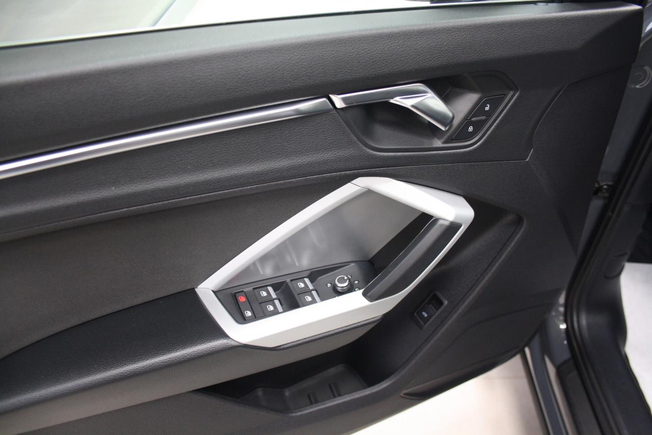 AUDI Q3 SPORTBACK 35 TDI S TRONIC BUSINESS PLUS